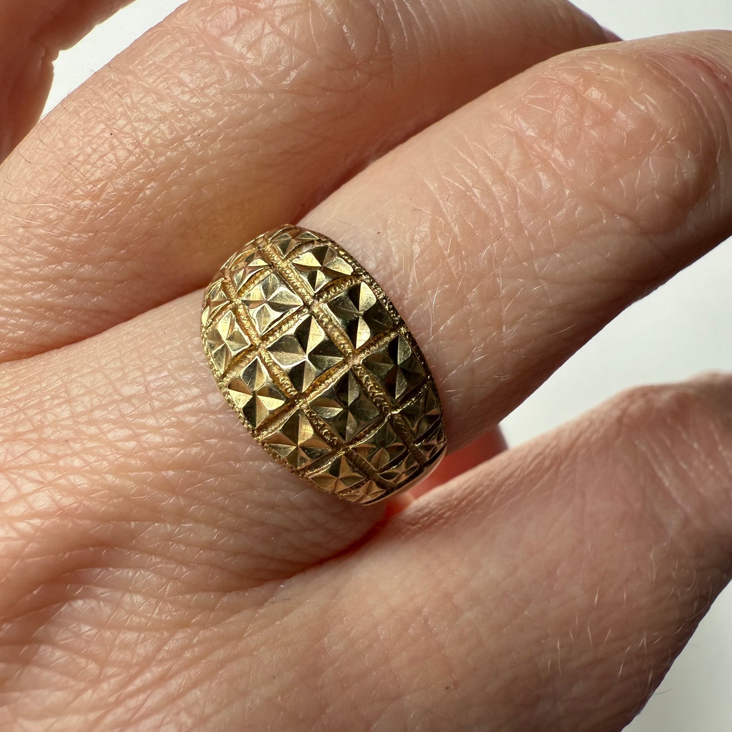 14k Yellow Gold Wide Dome Diamond Cut Band Size 8