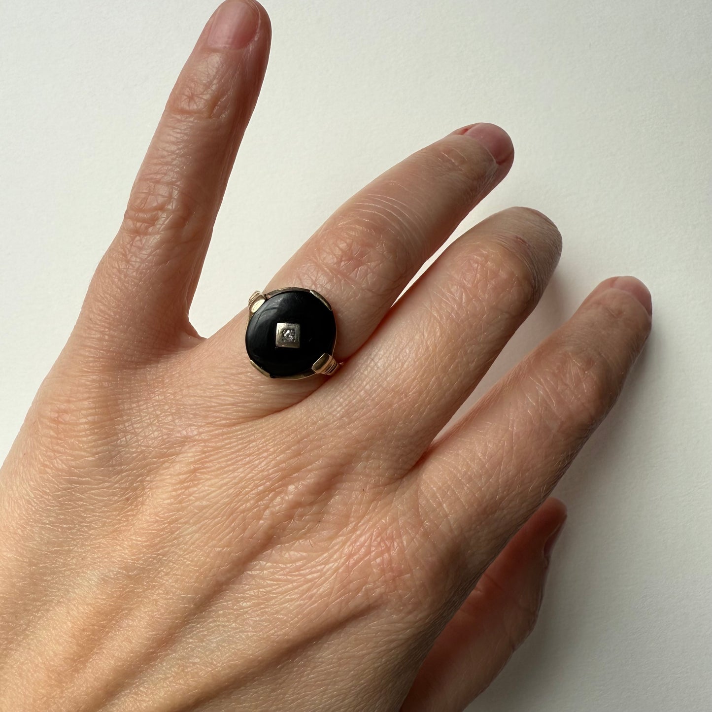 Victorian 10K Oval Black Onyx Diamond Ring Size 5.75
