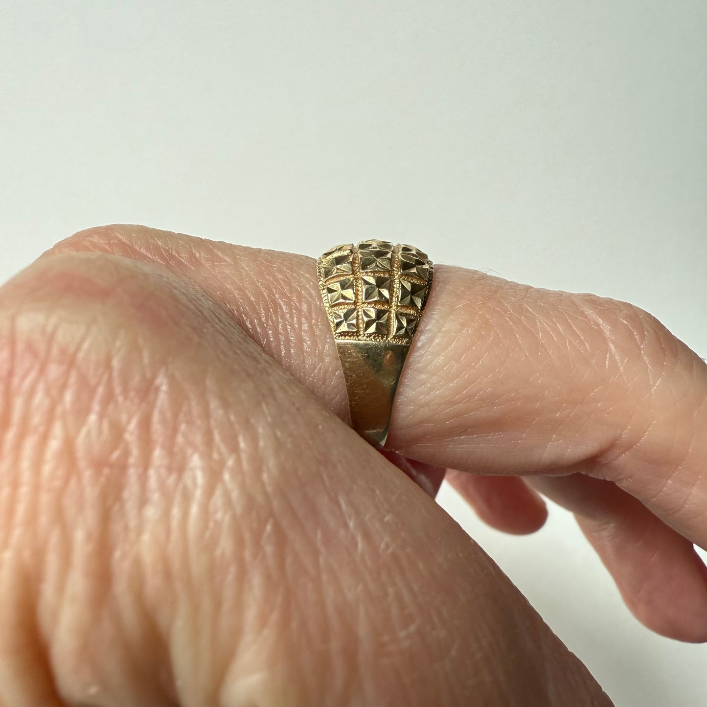 14k Yellow Gold Wide Dome Diamond Cut Band Size 8