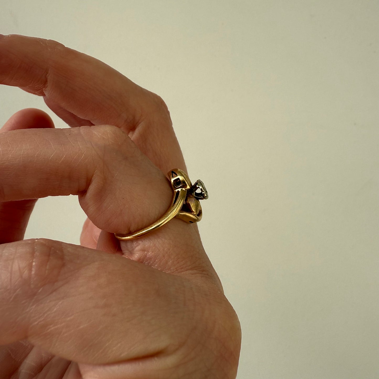 14k Yellow Gold Diamond Leaf Ring Size 5.75